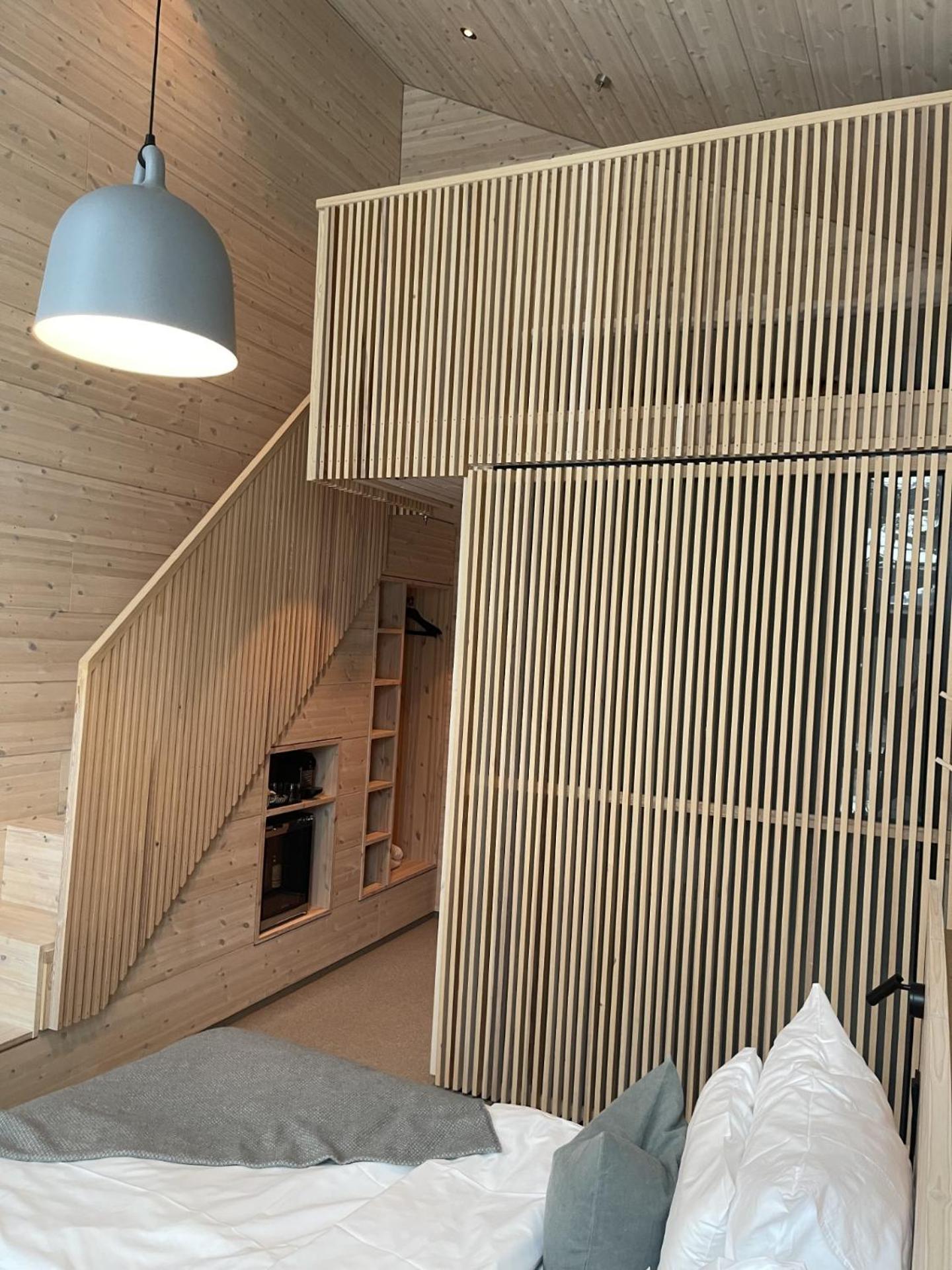 Brimibue Hotel Лом Экстерьер фото