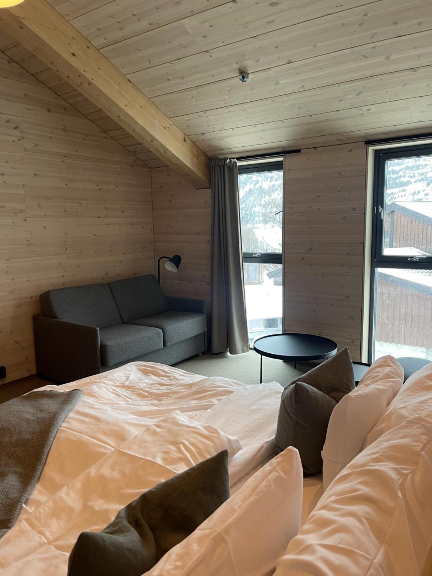 Brimibue Hotel Лом Экстерьер фото